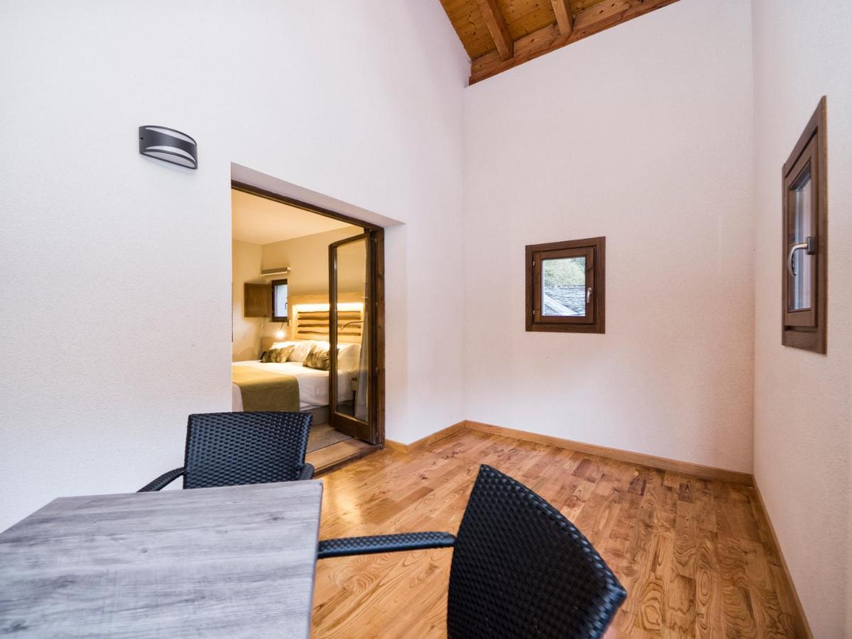 Besullo Hotel Rural Las Montanas De Pumar מראה חיצוני תמונה
