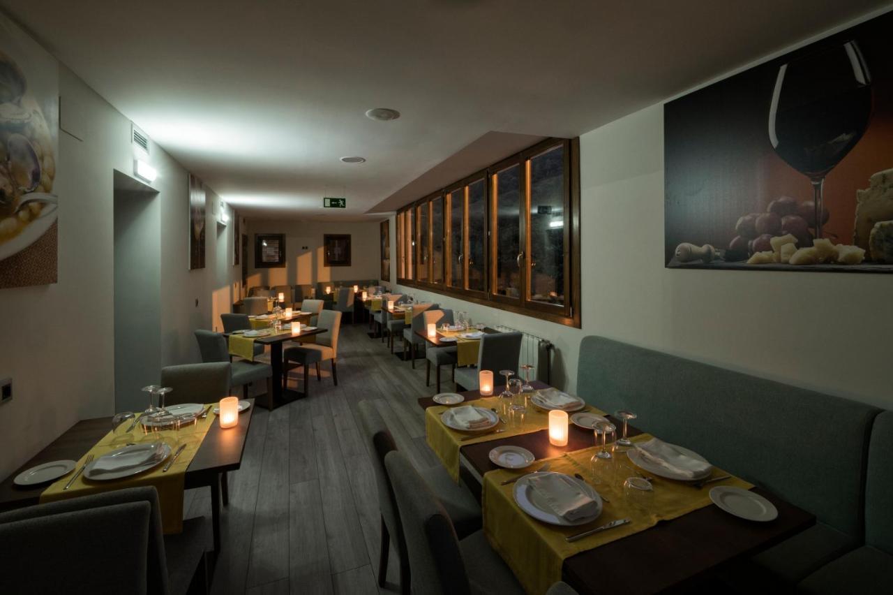Besullo Hotel Rural Las Montanas De Pumar מראה חיצוני תמונה