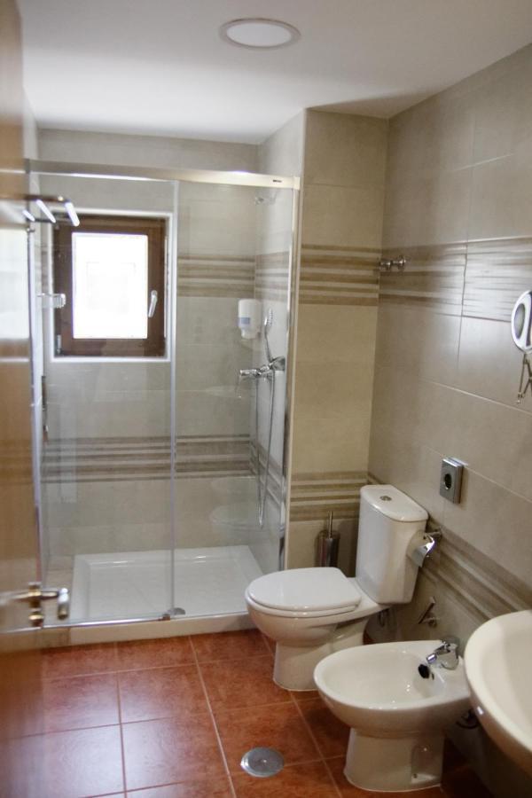 Besullo Hotel Rural Las Montanas De Pumar מראה חיצוני תמונה